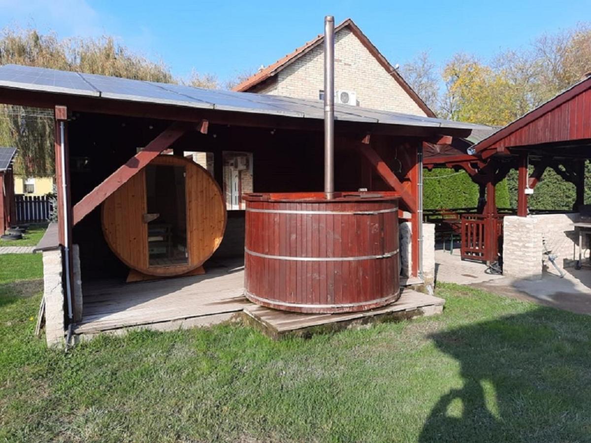 Ponty Orso Vendeghaz Villa Nagybaracska Exterior photo